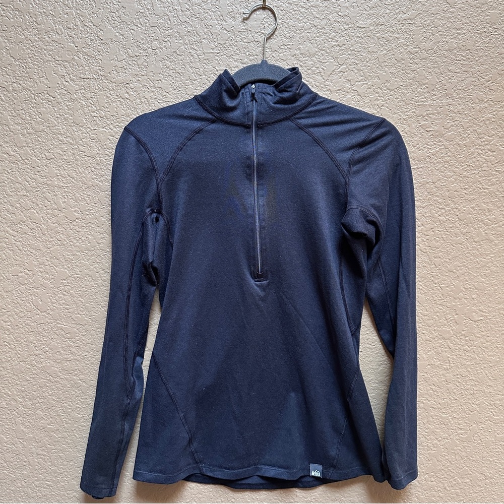 REI Black Fitted Long Sleeve Tee